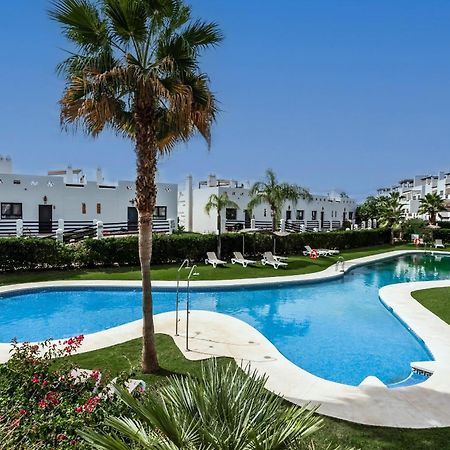Apartamento Prachtig Penthouse Met Jacuzzi Estepona Exterior foto
