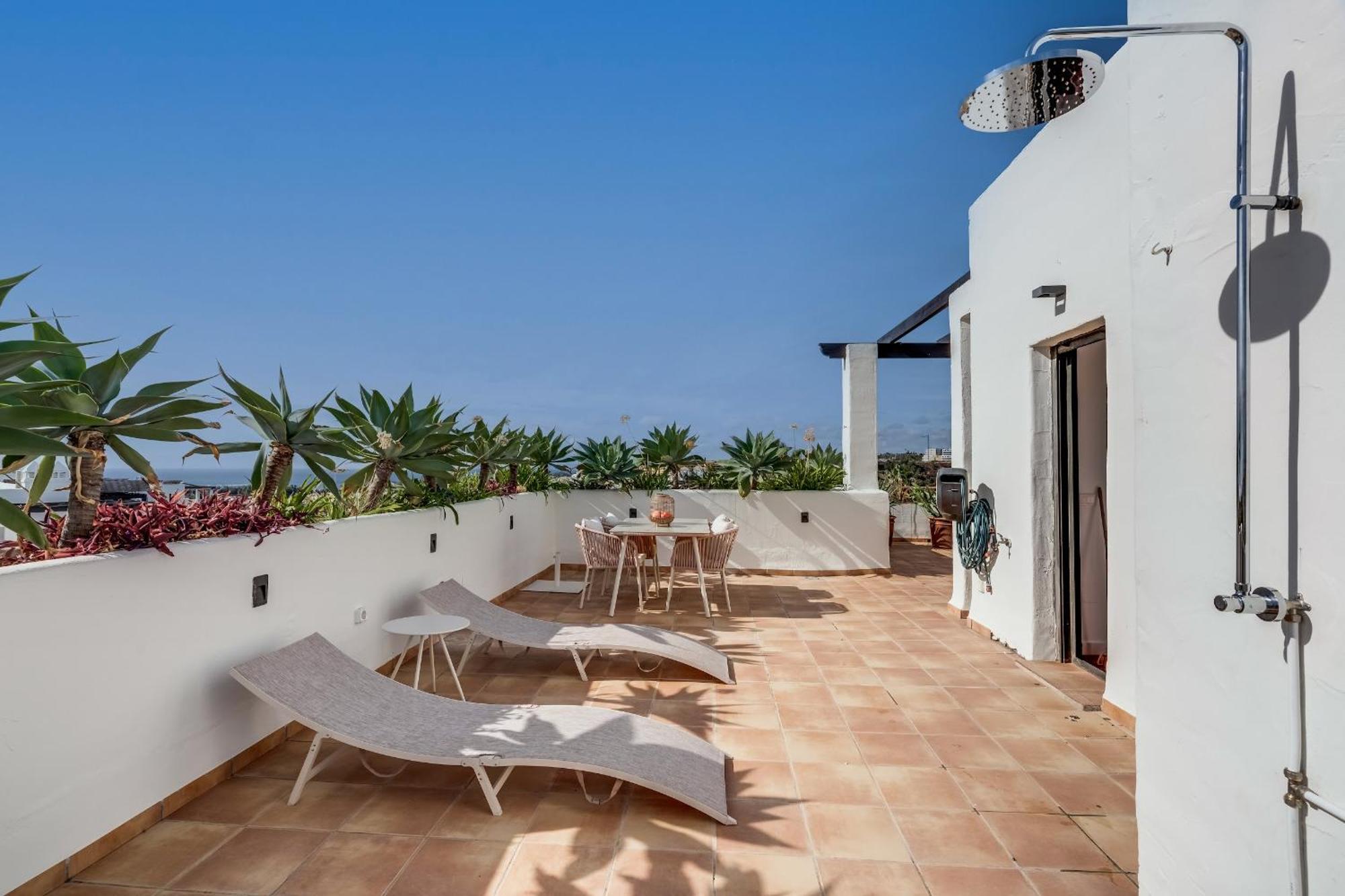 Apartamento Prachtig Penthouse Met Jacuzzi Estepona Exterior foto