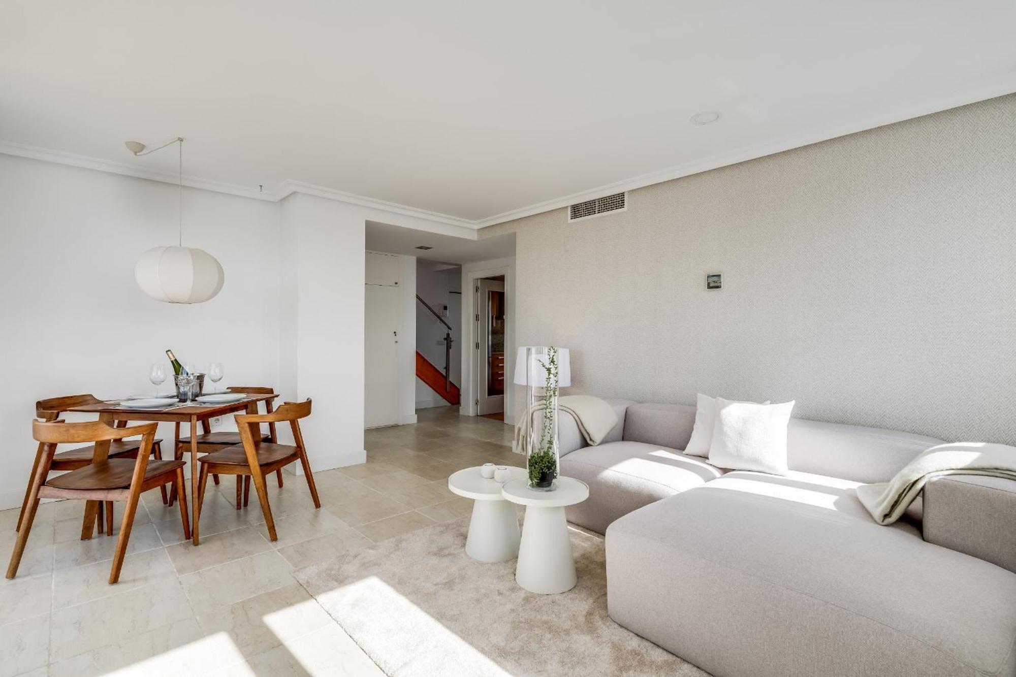 Apartamento Prachtig Penthouse Met Jacuzzi Estepona Exterior foto
