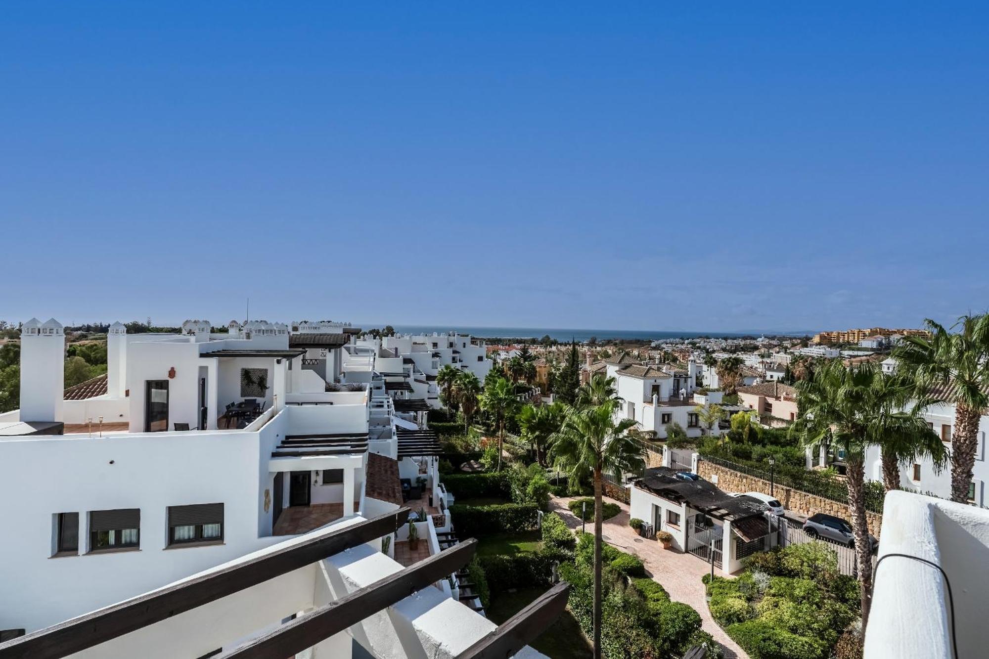 Apartamento Prachtig Penthouse Met Jacuzzi Estepona Exterior foto