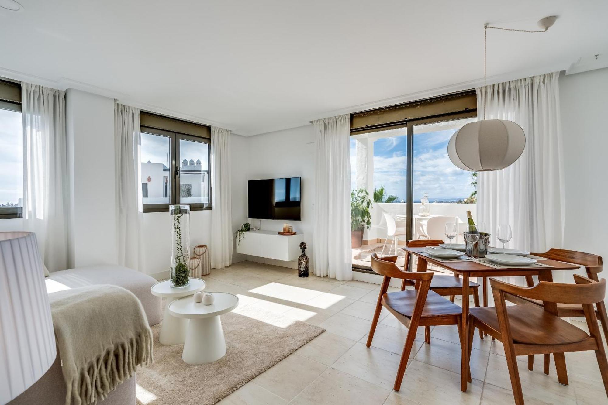 Apartamento Prachtig Penthouse Met Jacuzzi Estepona Exterior foto