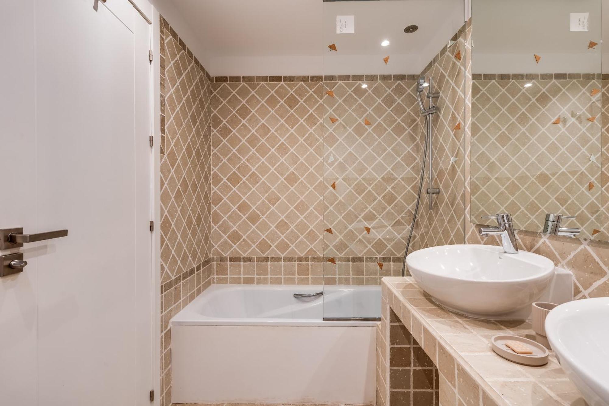 Apartamento Prachtig Penthouse Met Jacuzzi Estepona Exterior foto
