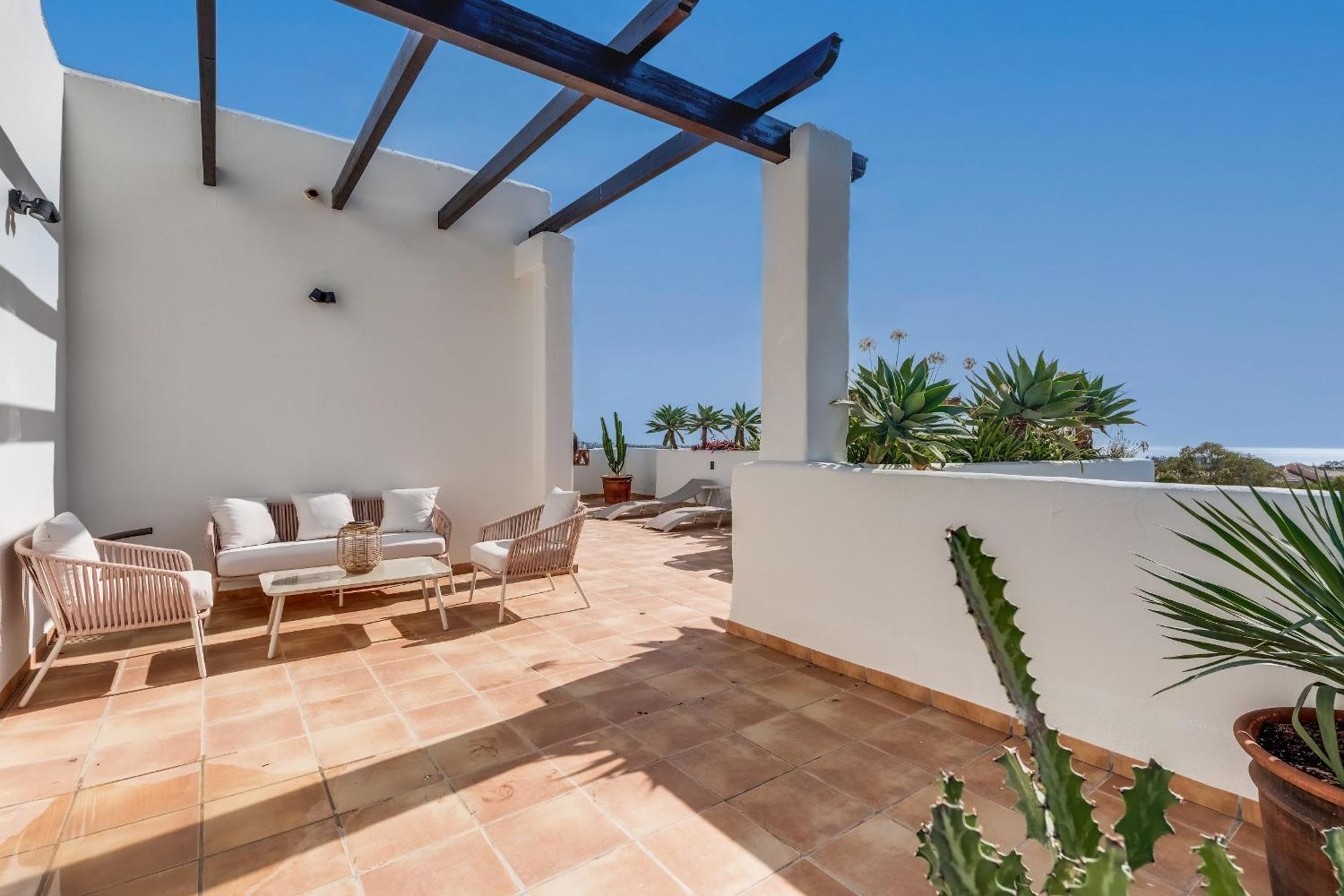 Apartamento Prachtig Penthouse Met Jacuzzi Estepona Exterior foto